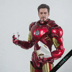 /img/46015-iron-man-mark-iv-diecast-action.webp