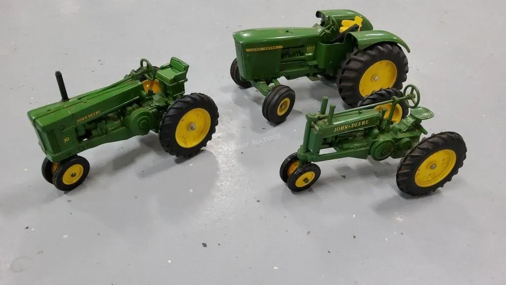 46047 diecast tractor quality