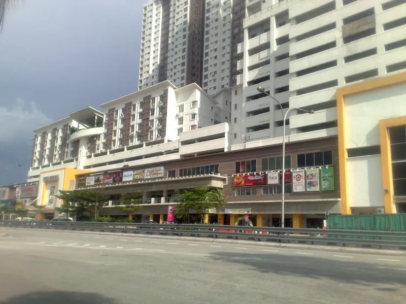 46115 lily diecast shop axis atrium