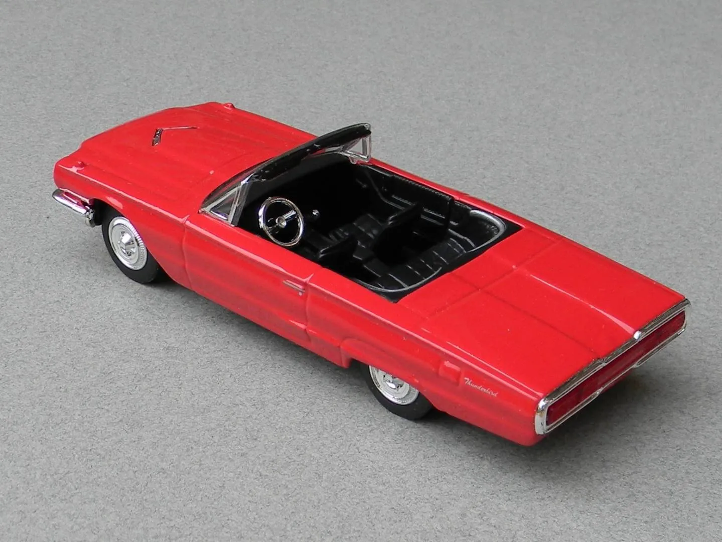46124 1966 thunderbird diecast rare