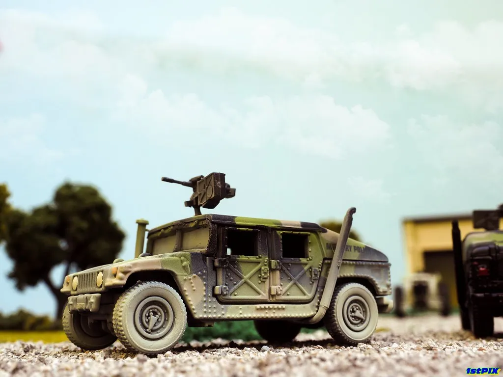 /img/46162-diecast-army-collector-community.webp
