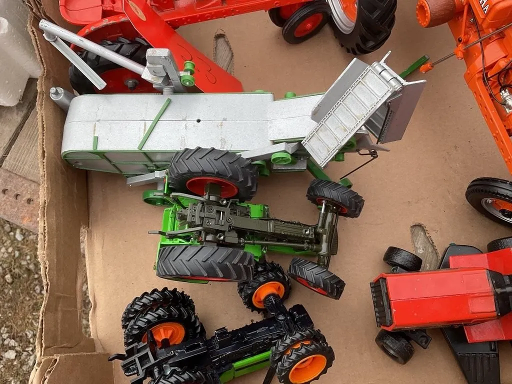 46171 diecast threshing machine overview