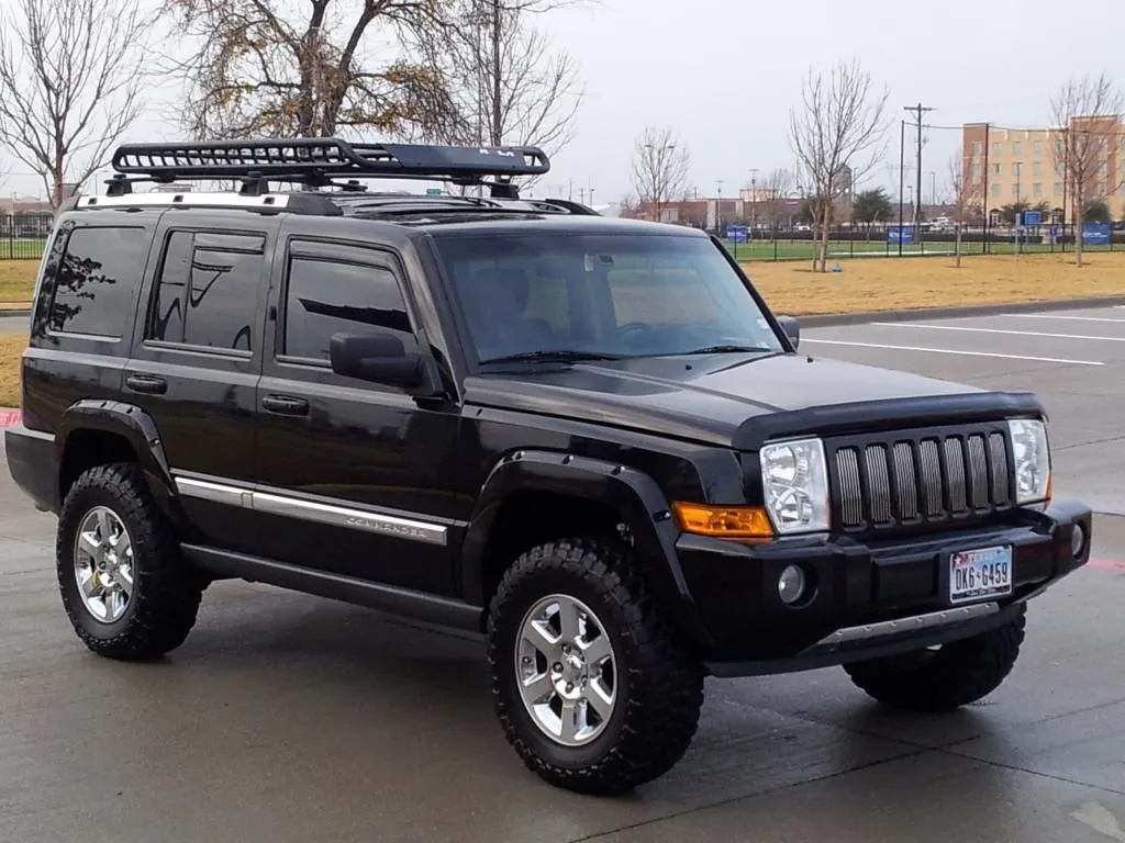 46176 diecast jeep commander exterior