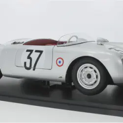 /img/46196-porsche-550-diecast-detail.webp