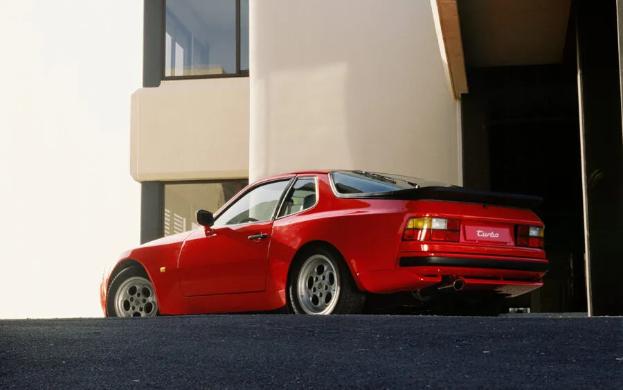 46209 porsche 944 diecast detail