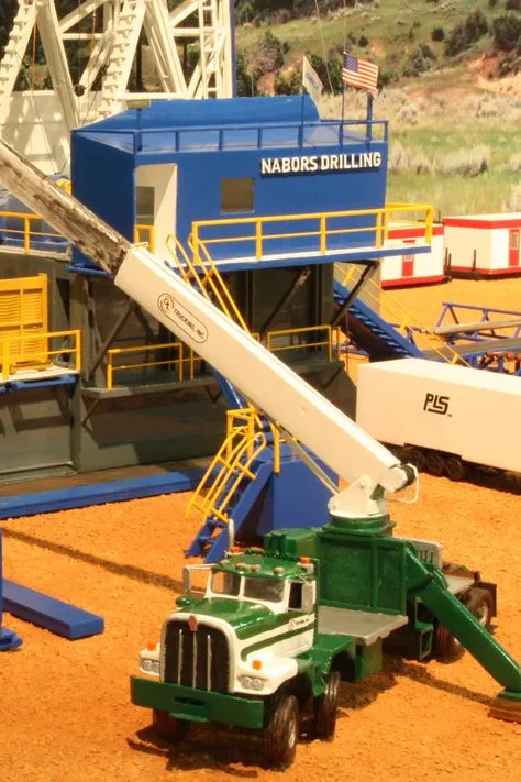 46223 diecast drill rig models design