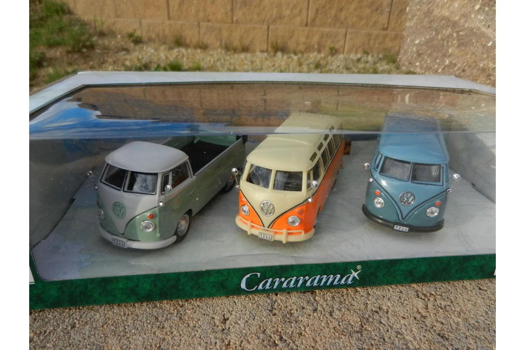 46228 vw t1 diecast model paint finish