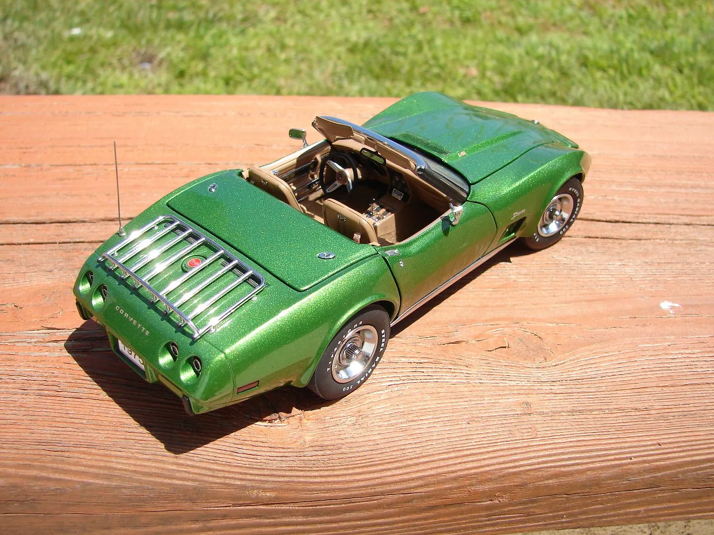 46234 diecast corvette c3 detailed model