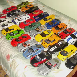 /img/46239-diecast-models-storage.webp