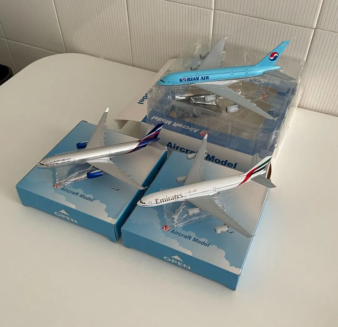46240 diecast airplane models display