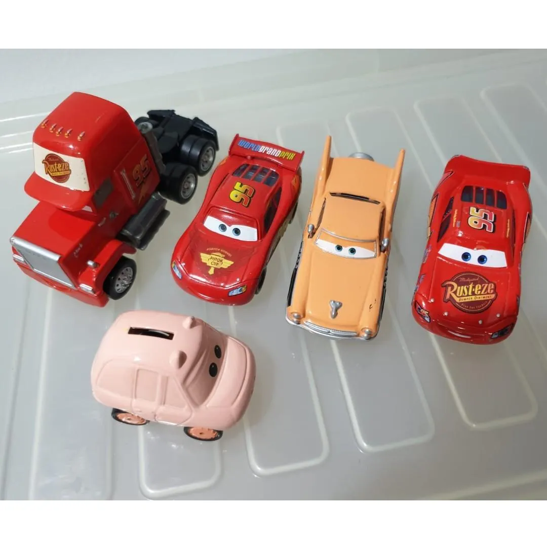 /img/46251-disney-cars-collecting-tips.webp