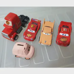 /img/46251-disney-cars-collecting-tips.webp
