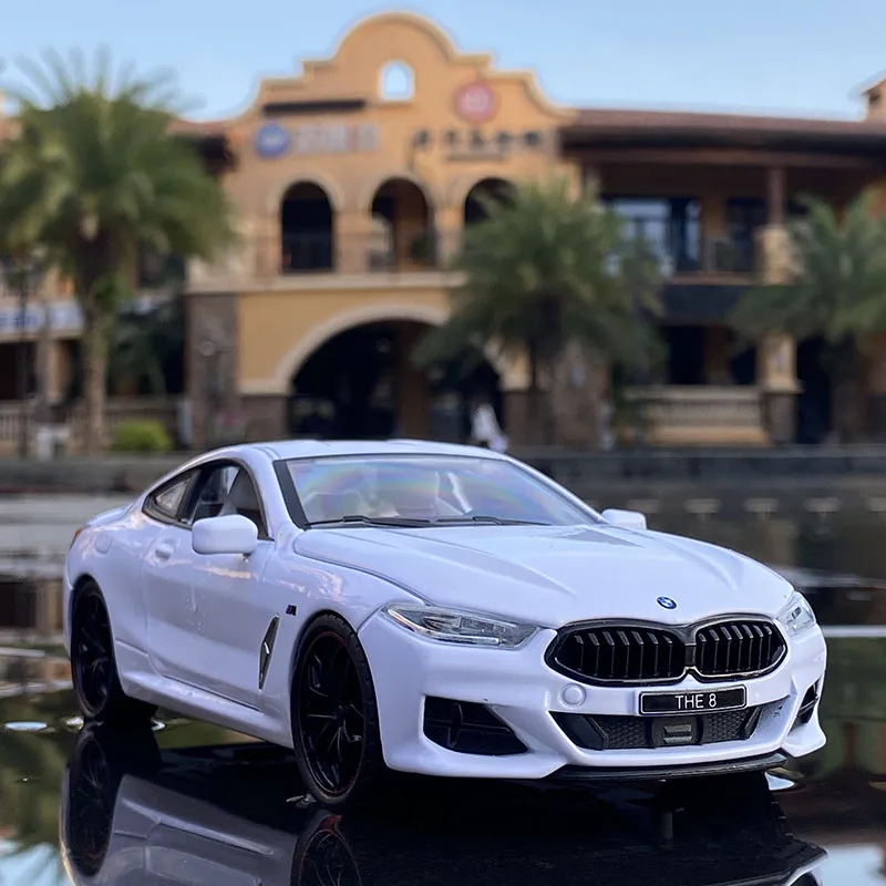 46253 bmw m8 diecast collection